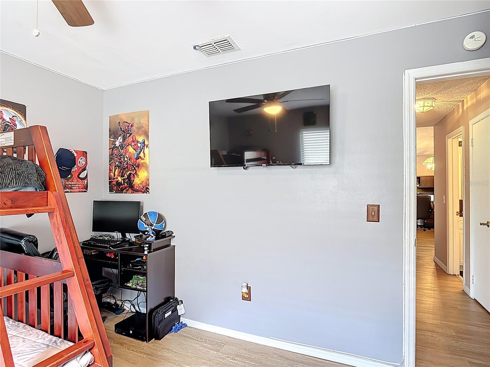 1021 WHALEBONE BAY DR