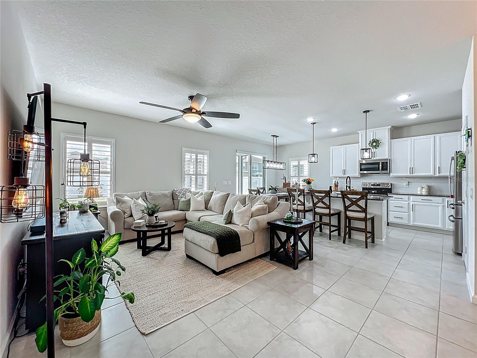 3849 KIMBOLTON WAY