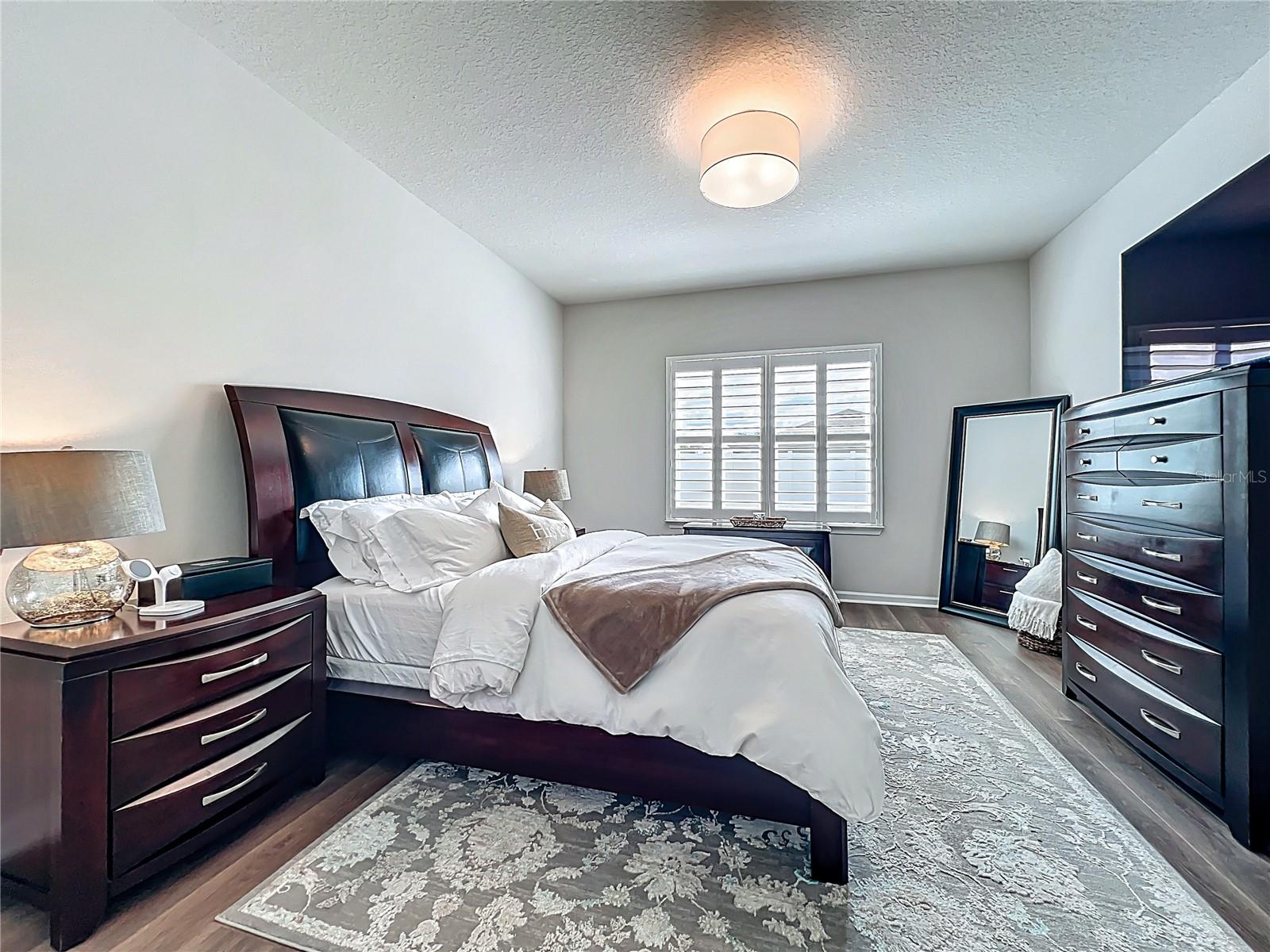 3849 KIMBOLTON WAY