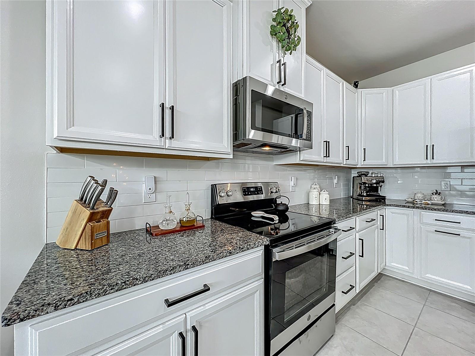 3849 KIMBOLTON WAY