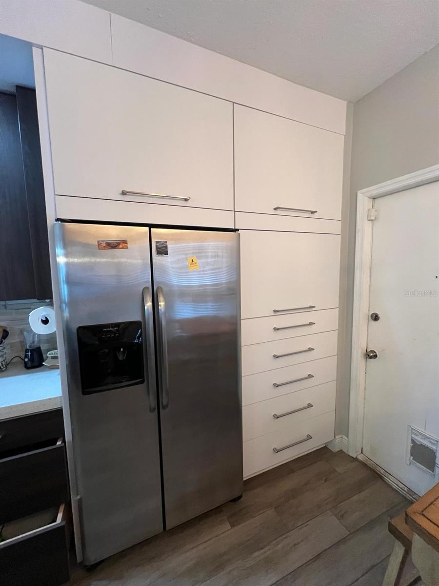 2873 FALLING TREE CIR