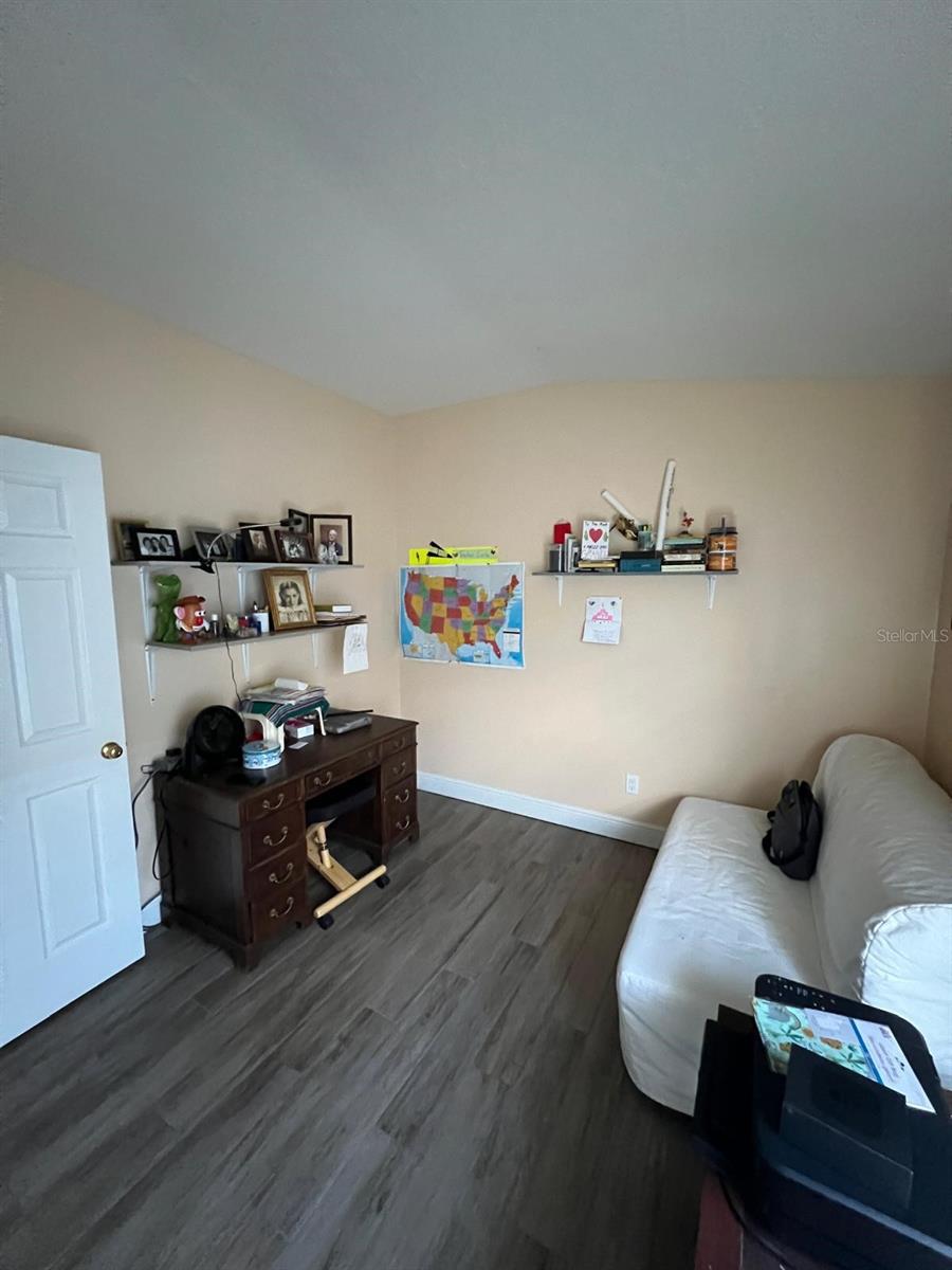 2873 FALLING TREE CIR