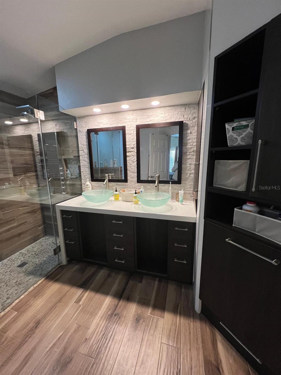 2873 FALLING TREE CIR