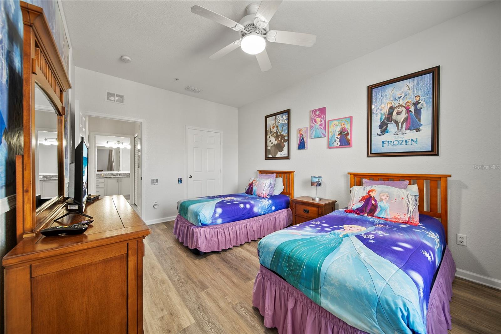 2778 ALMATON LOOP #402