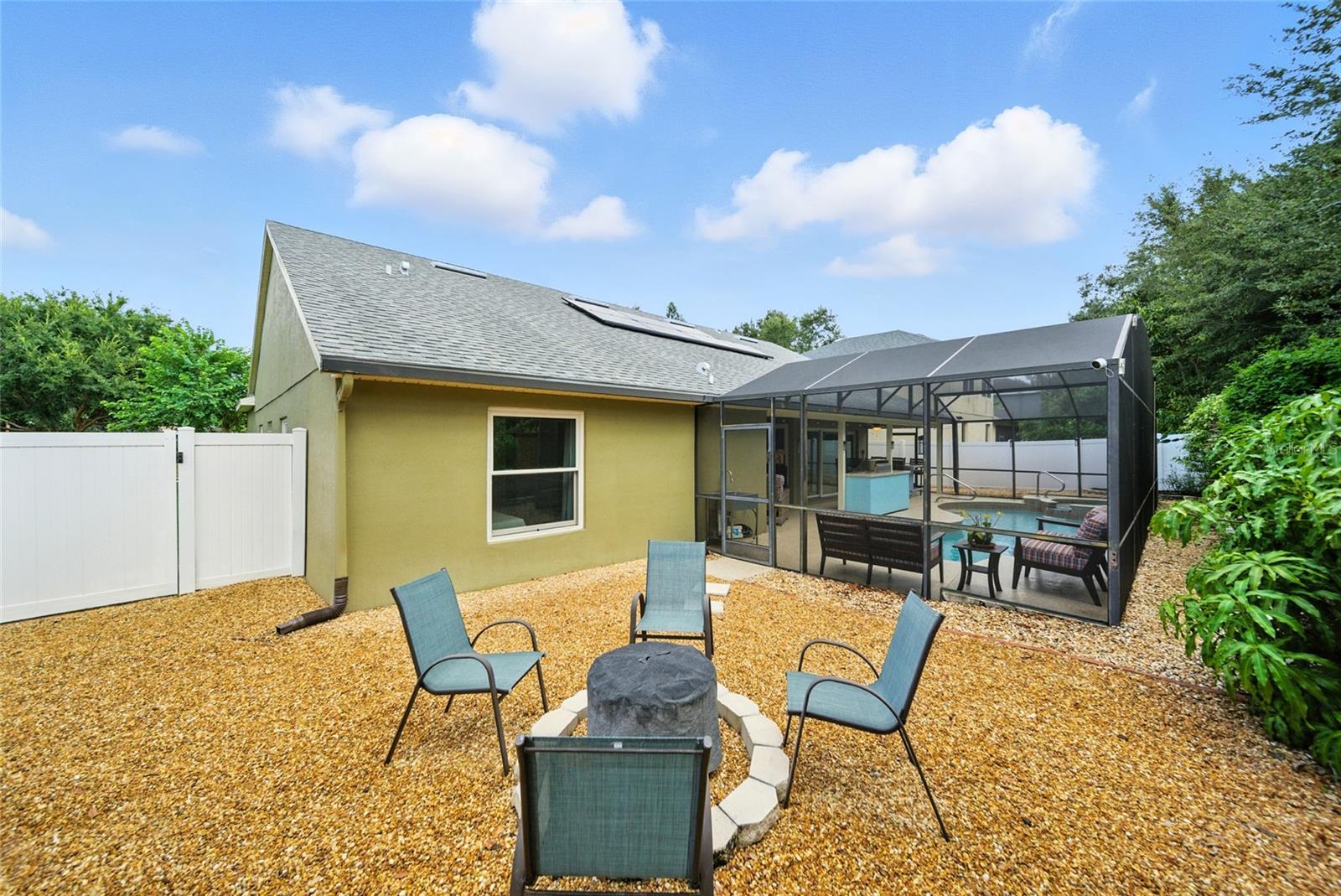 829 CURA CT