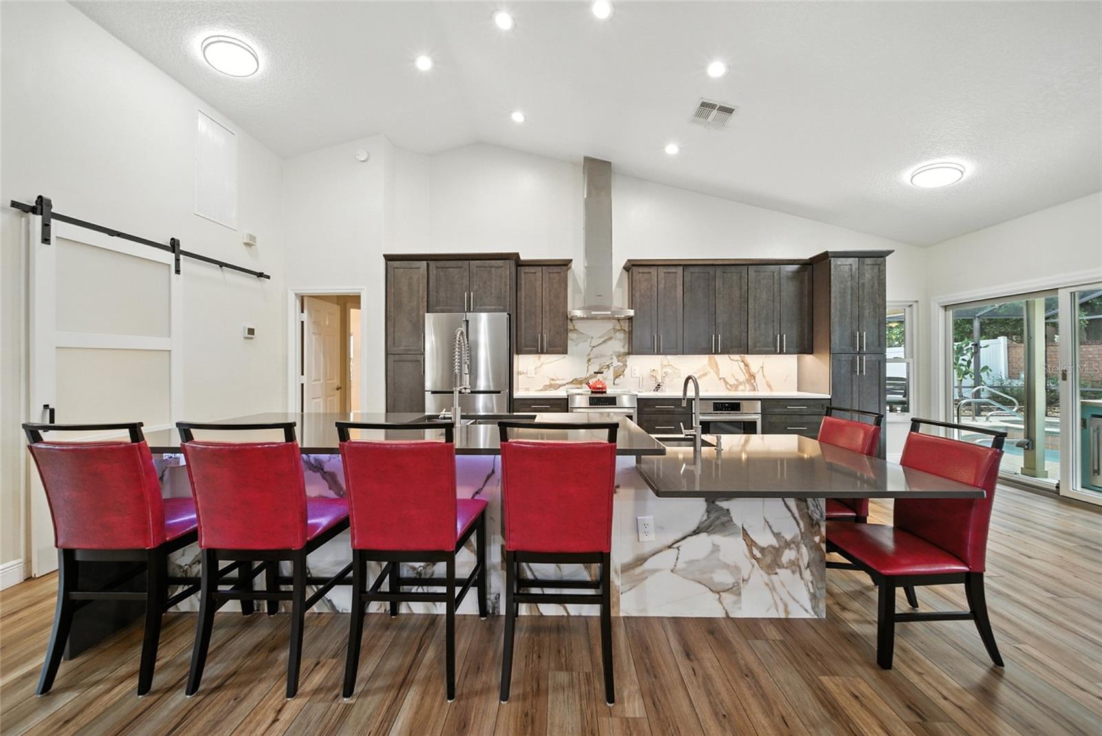 829 CURA CT