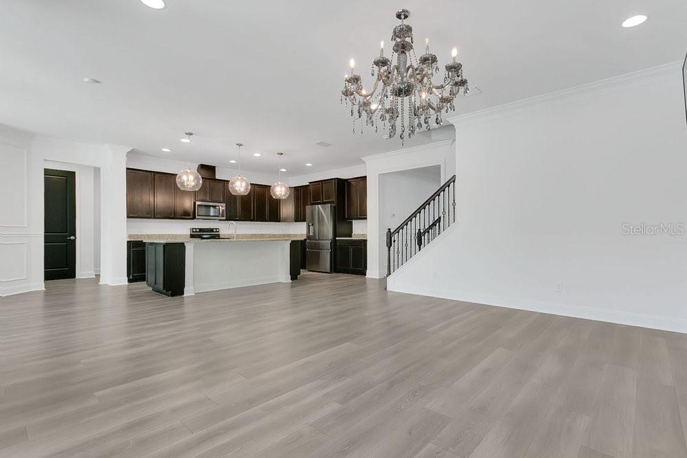 14105 LARKSPUR LAKE DR