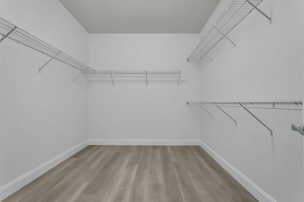 14105 LARKSPUR LAKE DR