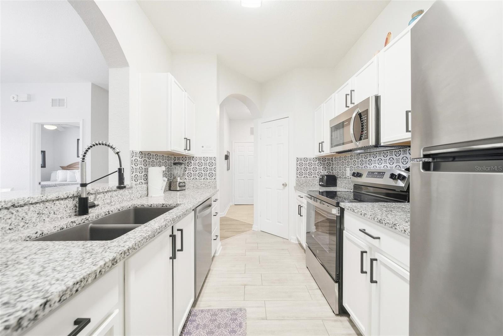 2778 ALMATON LOOP #302