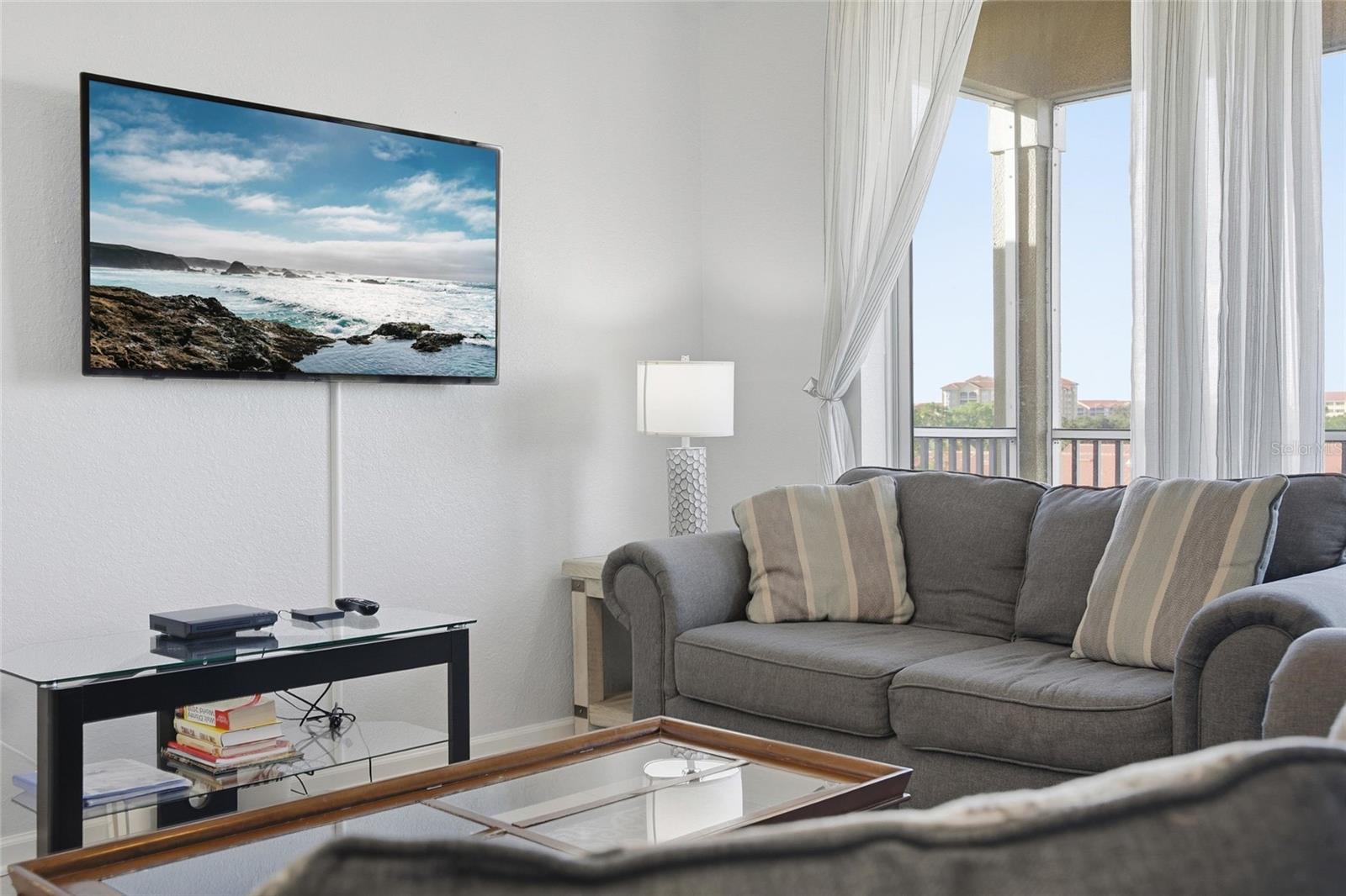 2778 ALMATON LOOP #402