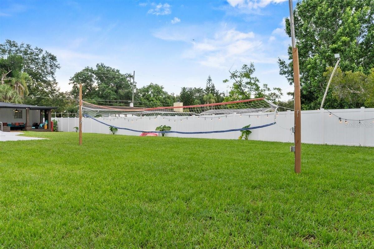 8120 GONDOLA DR