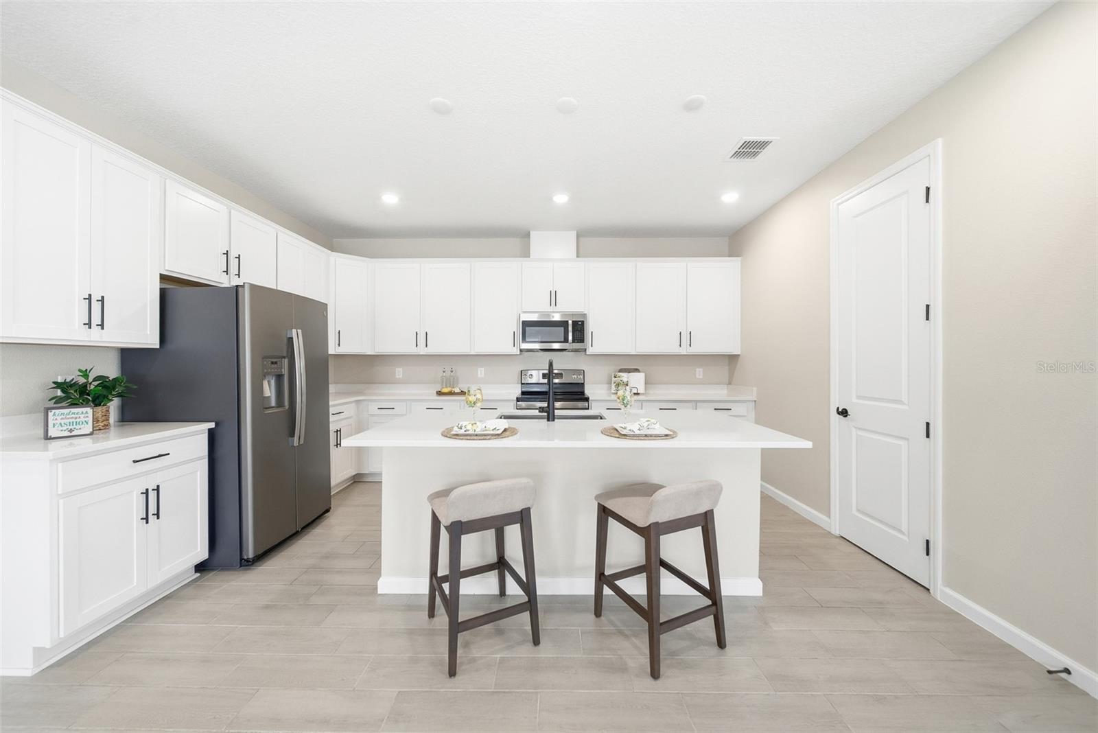 253 HILLTOP BLOOM LOOP