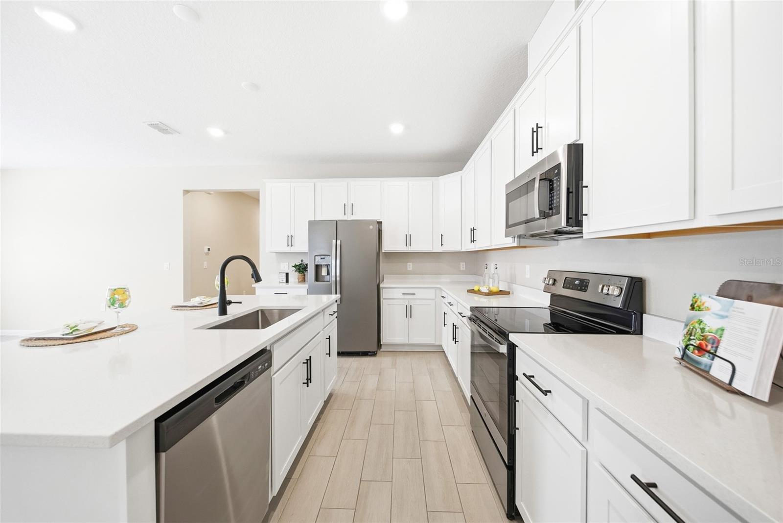 253 HILLTOP BLOOM LOOP