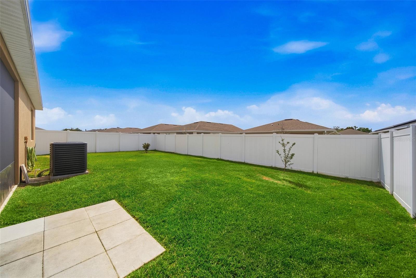 253 HILLTOP BLOOM LOOP