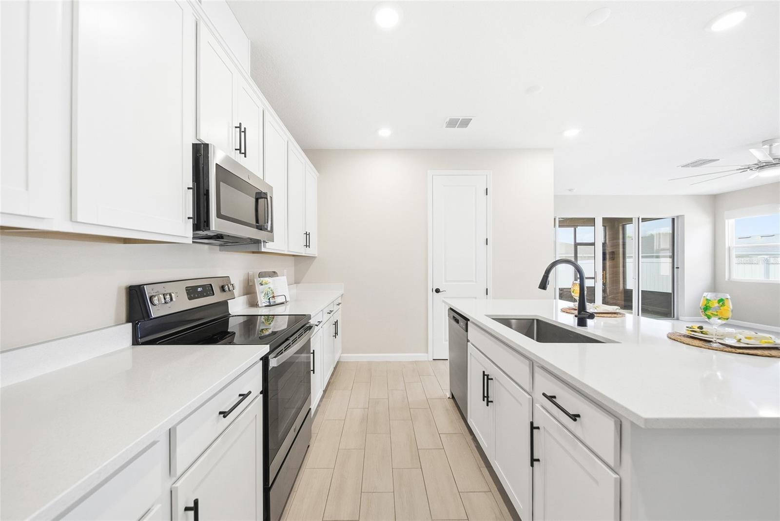 253 HILLTOP BLOOM LOOP