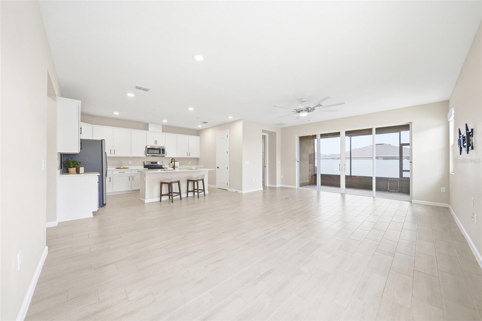 253 HILLTOP BLOOM LOOP