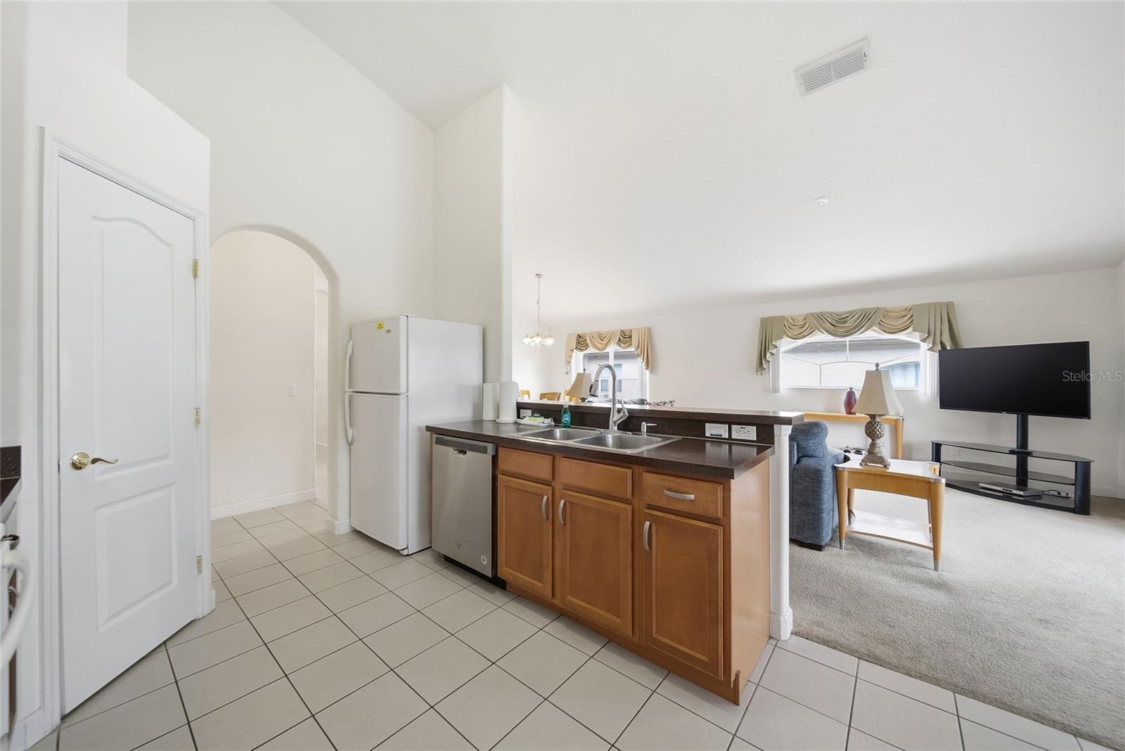 723 OLD BRIDGE CIR