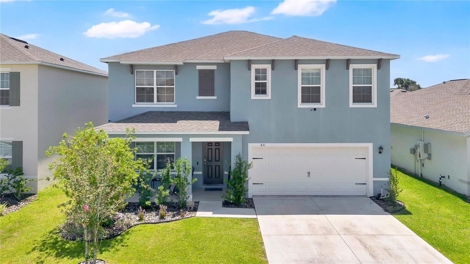 831 TURNER LN