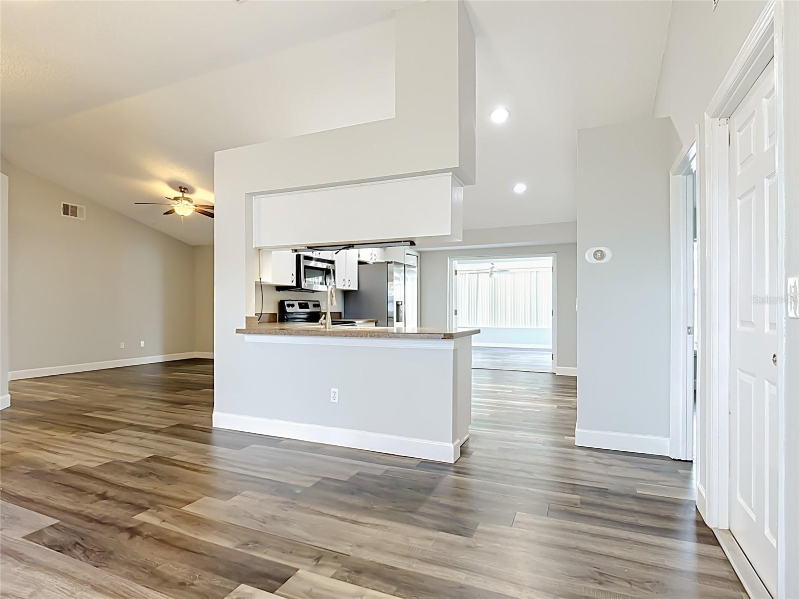 227 ROBBINS REST CIR