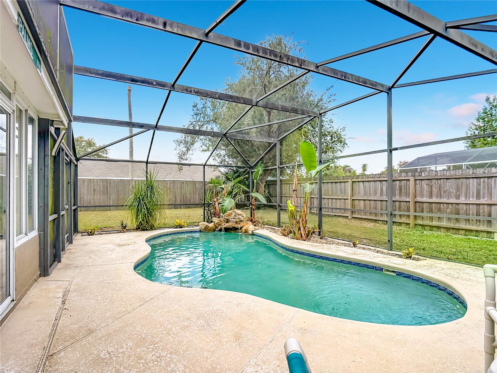 227 ROBBINS REST CIR