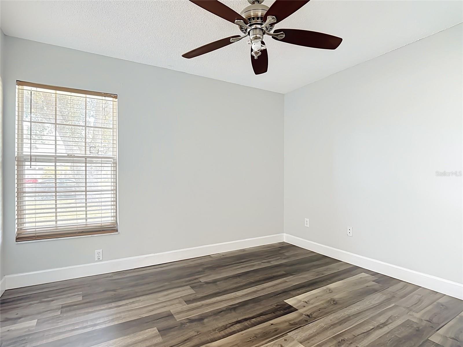 227 ROBBINS REST CIR