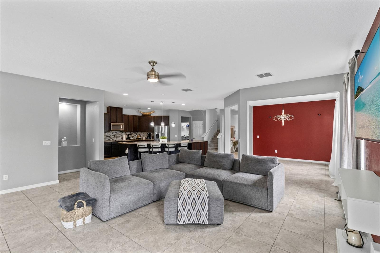 1553 PINE MARSH LOOP