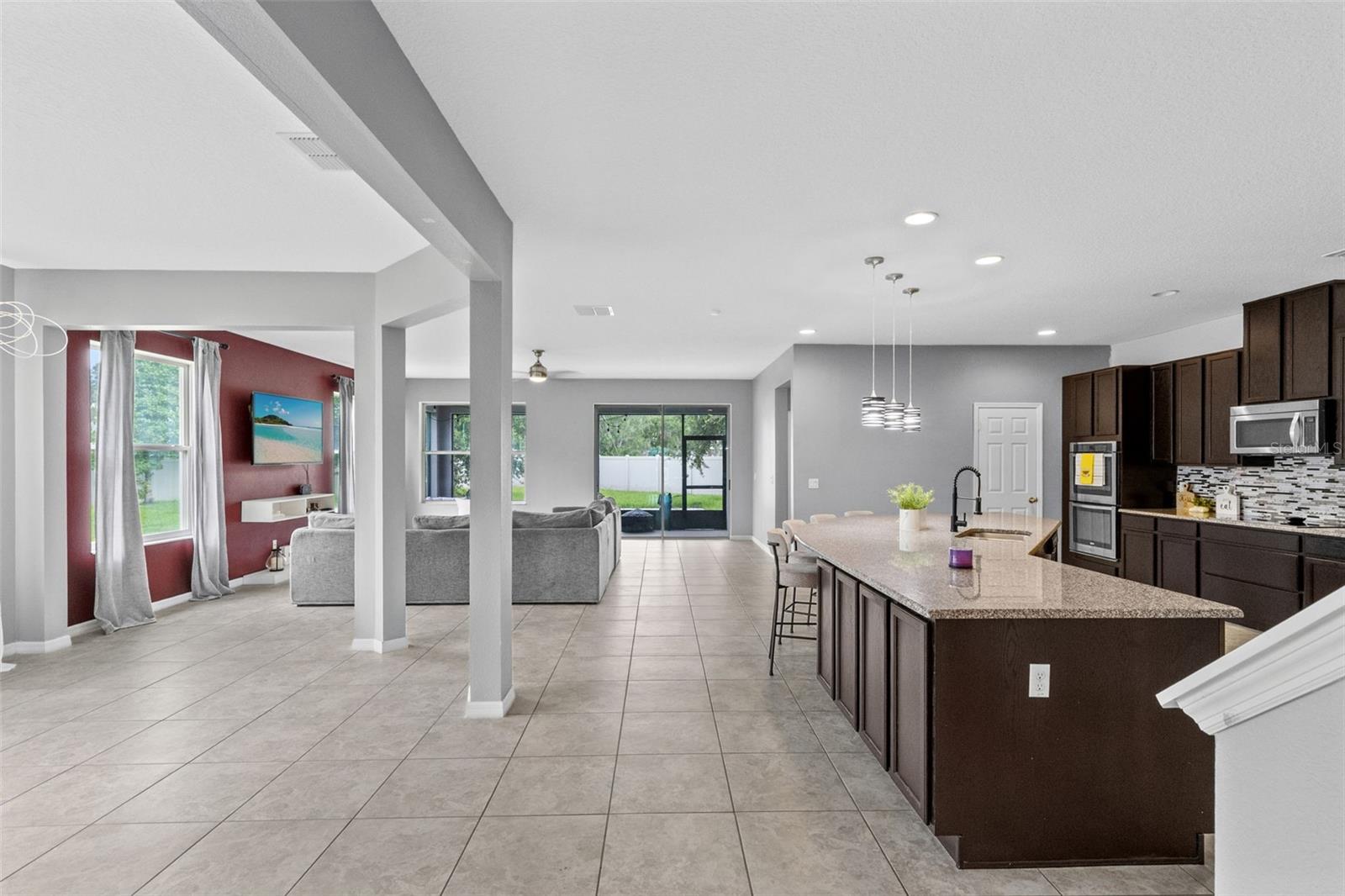1553 PINE MARSH LOOP