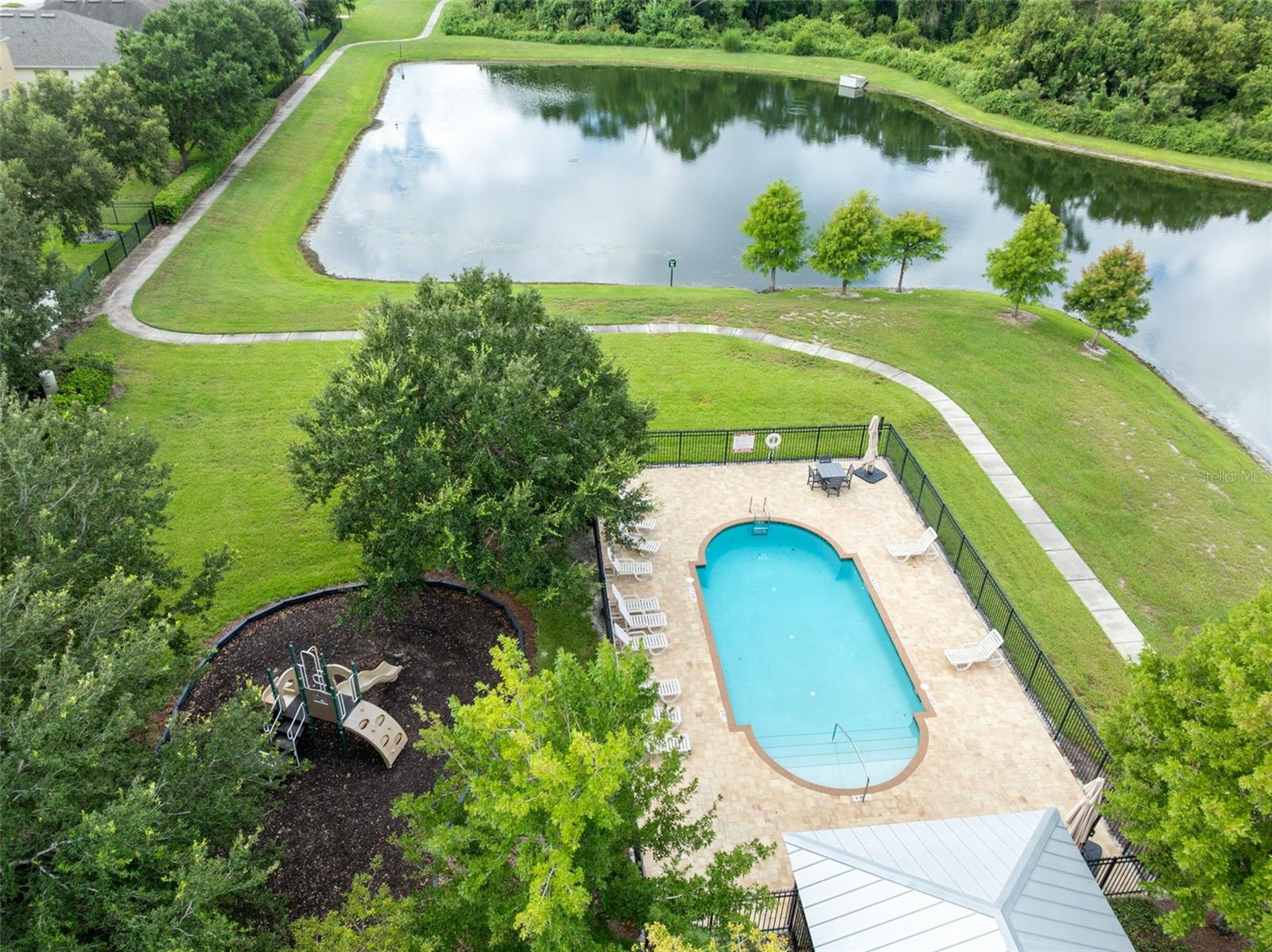 1553 PINE MARSH LOOP
