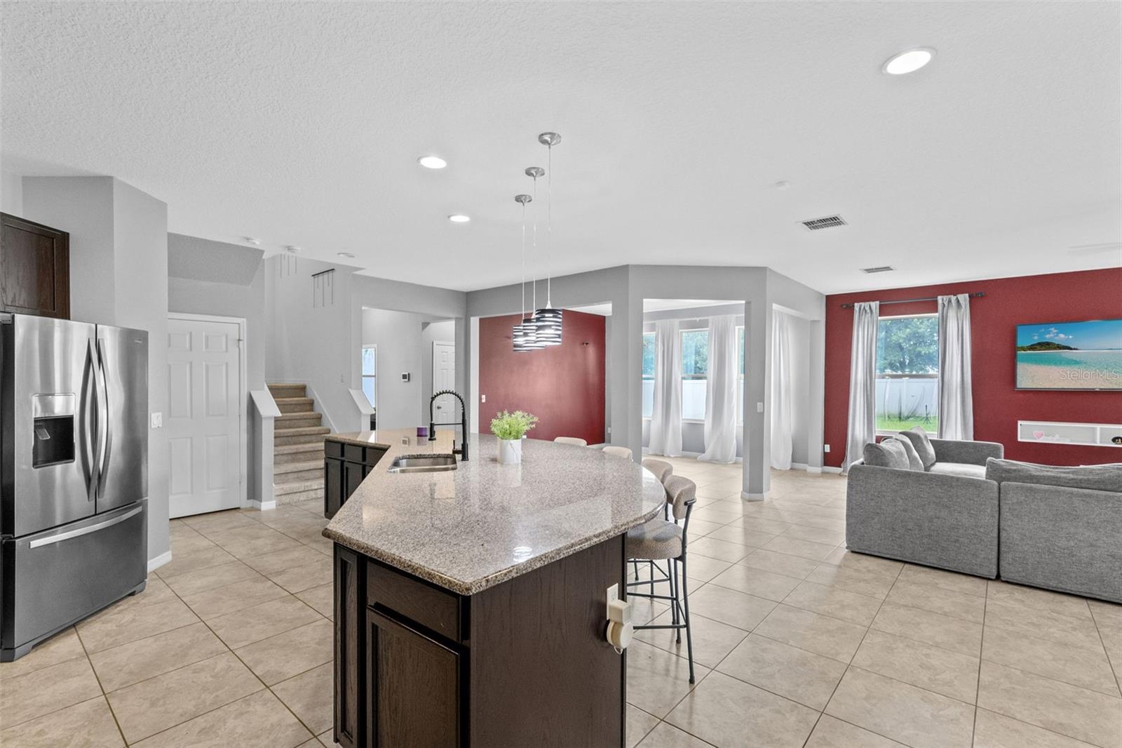 1553 PINE MARSH LOOP