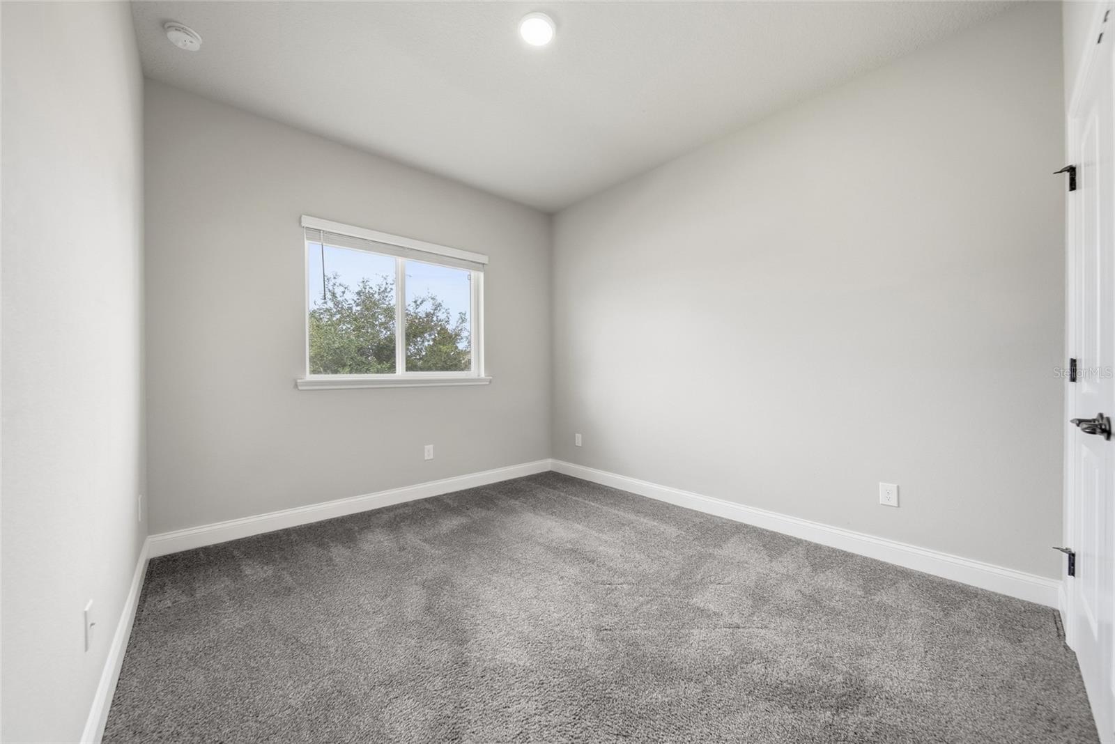 17026 CRESTMONT BLVD