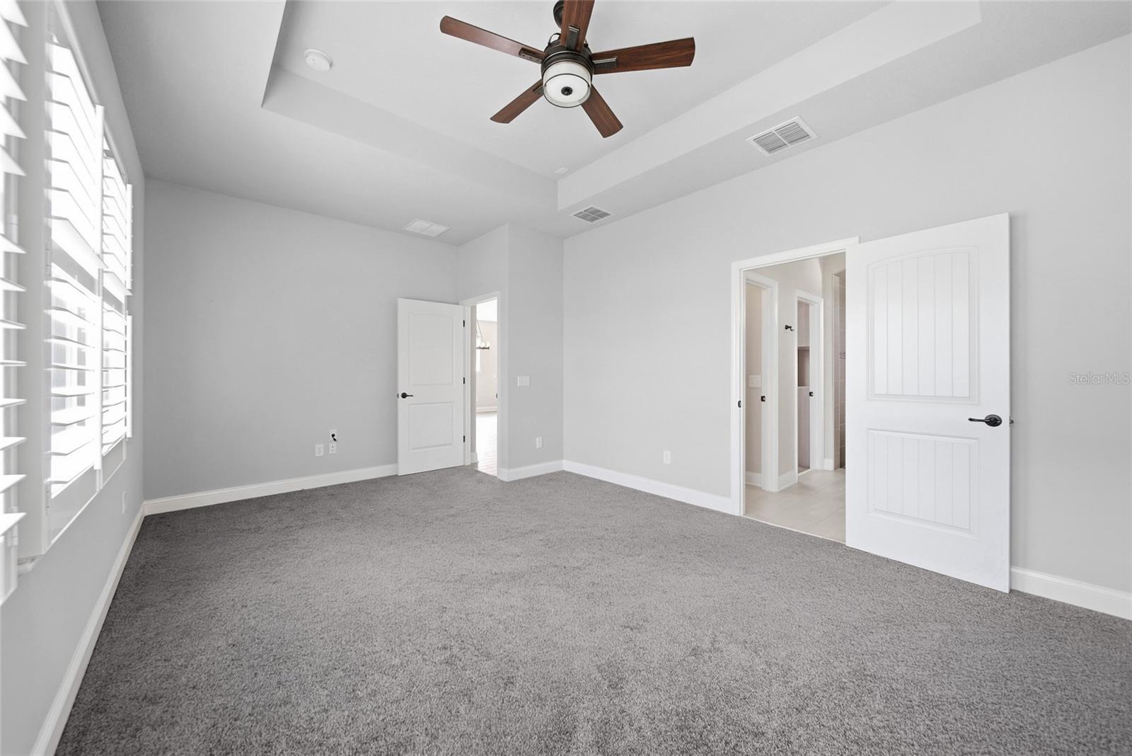 17026 CRESTMONT BLVD