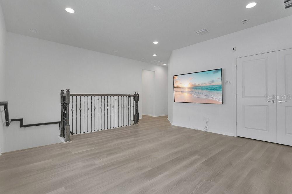 14105 LARKSPUR LAKE DR