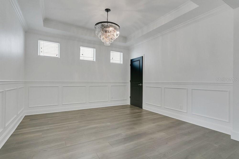 14105 LARKSPUR LAKE DR