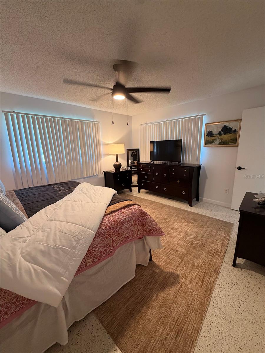 2910 SE SAN JERONIMO RD