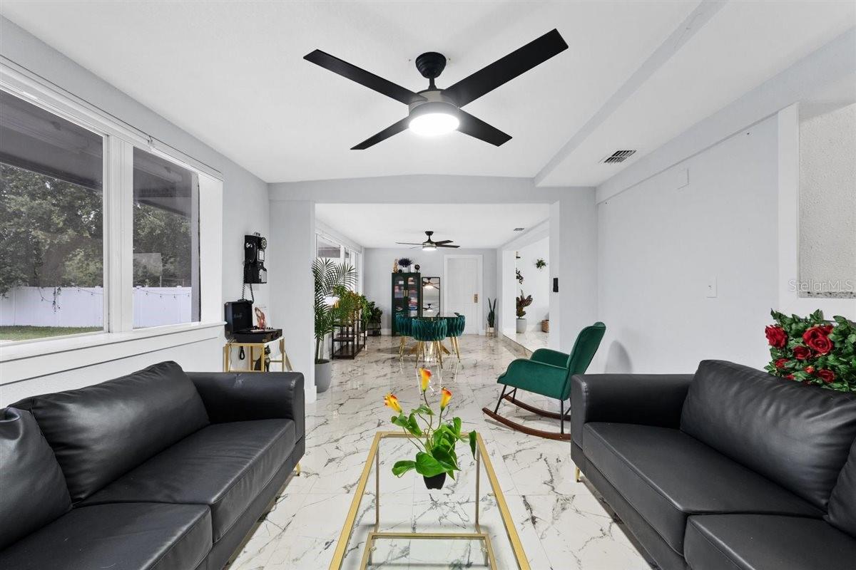 8120 GONDOLA DR