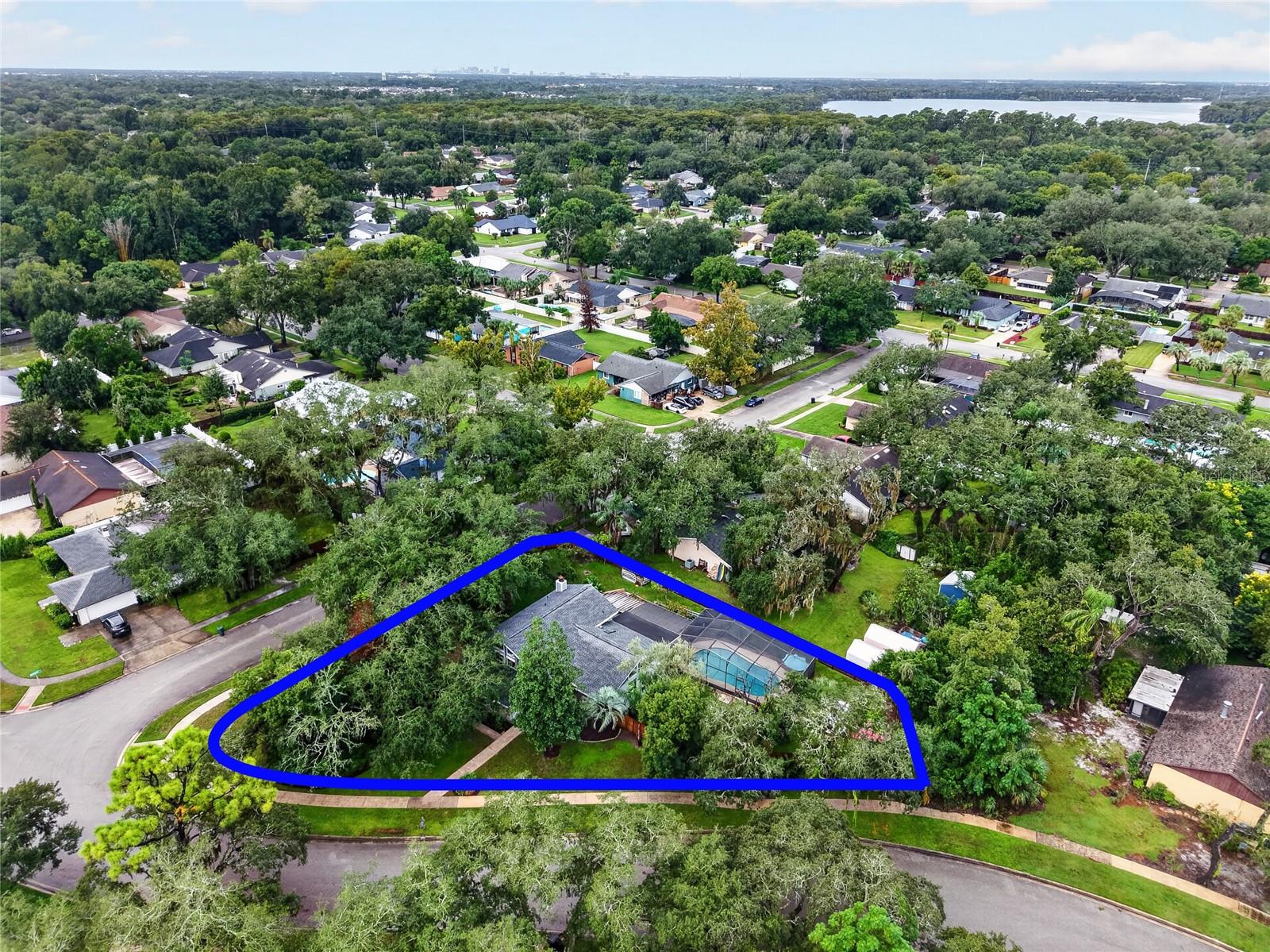 3512 MERIVALE DR