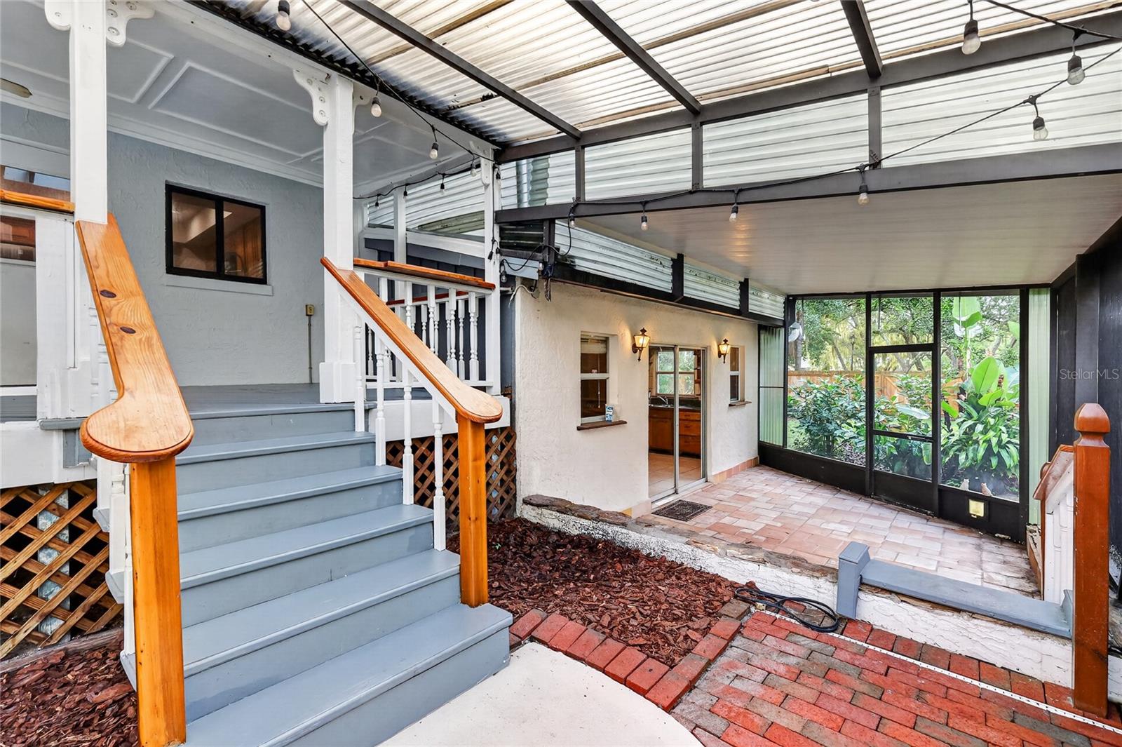 3512 MERIVALE DR