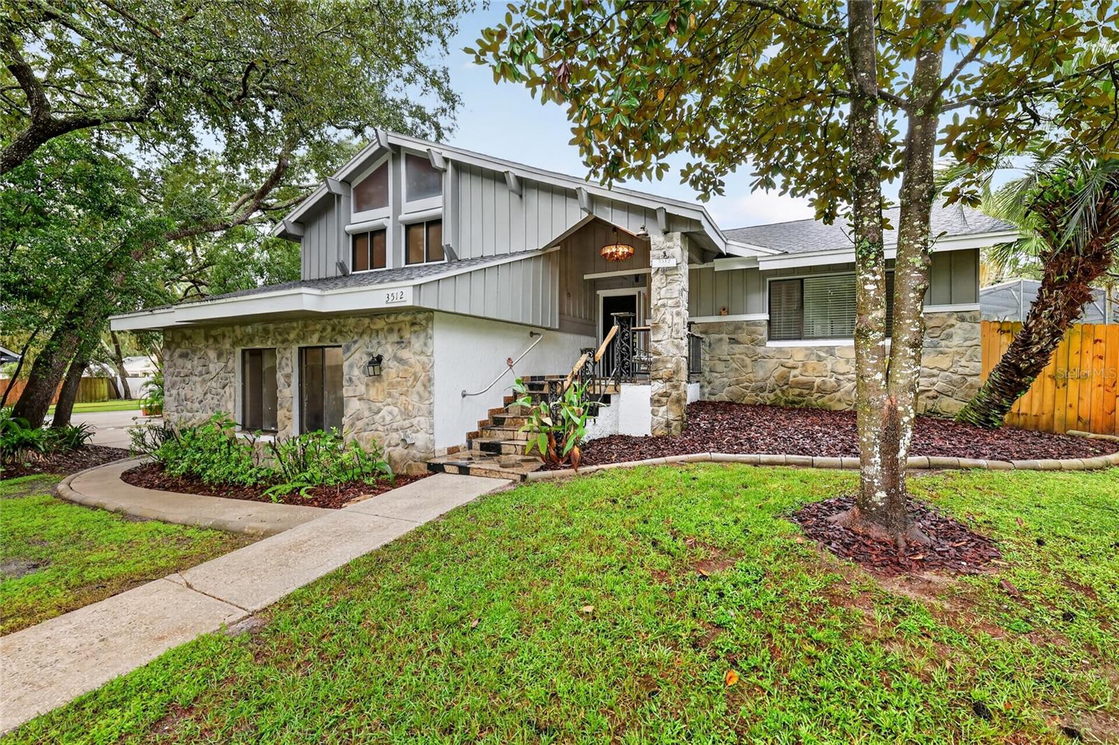 3512 MERIVALE DR