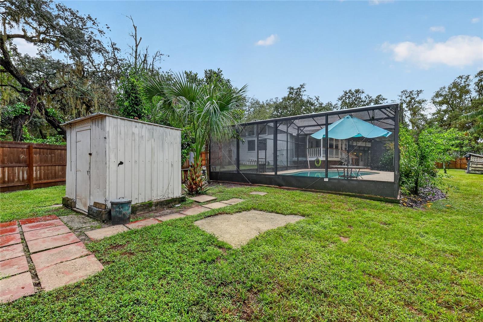 3512 MERIVALE DR