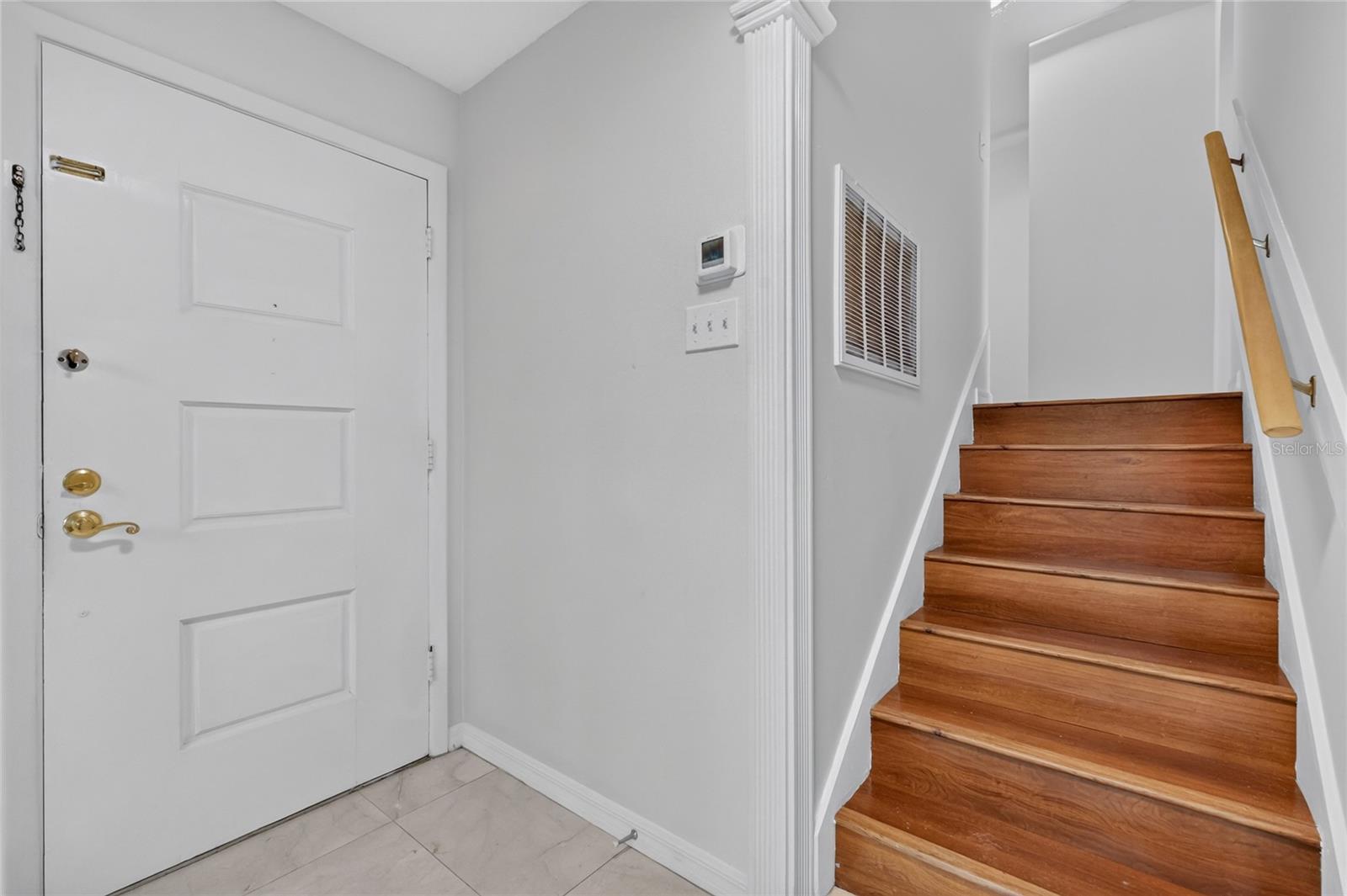 3512 MERIVALE DR