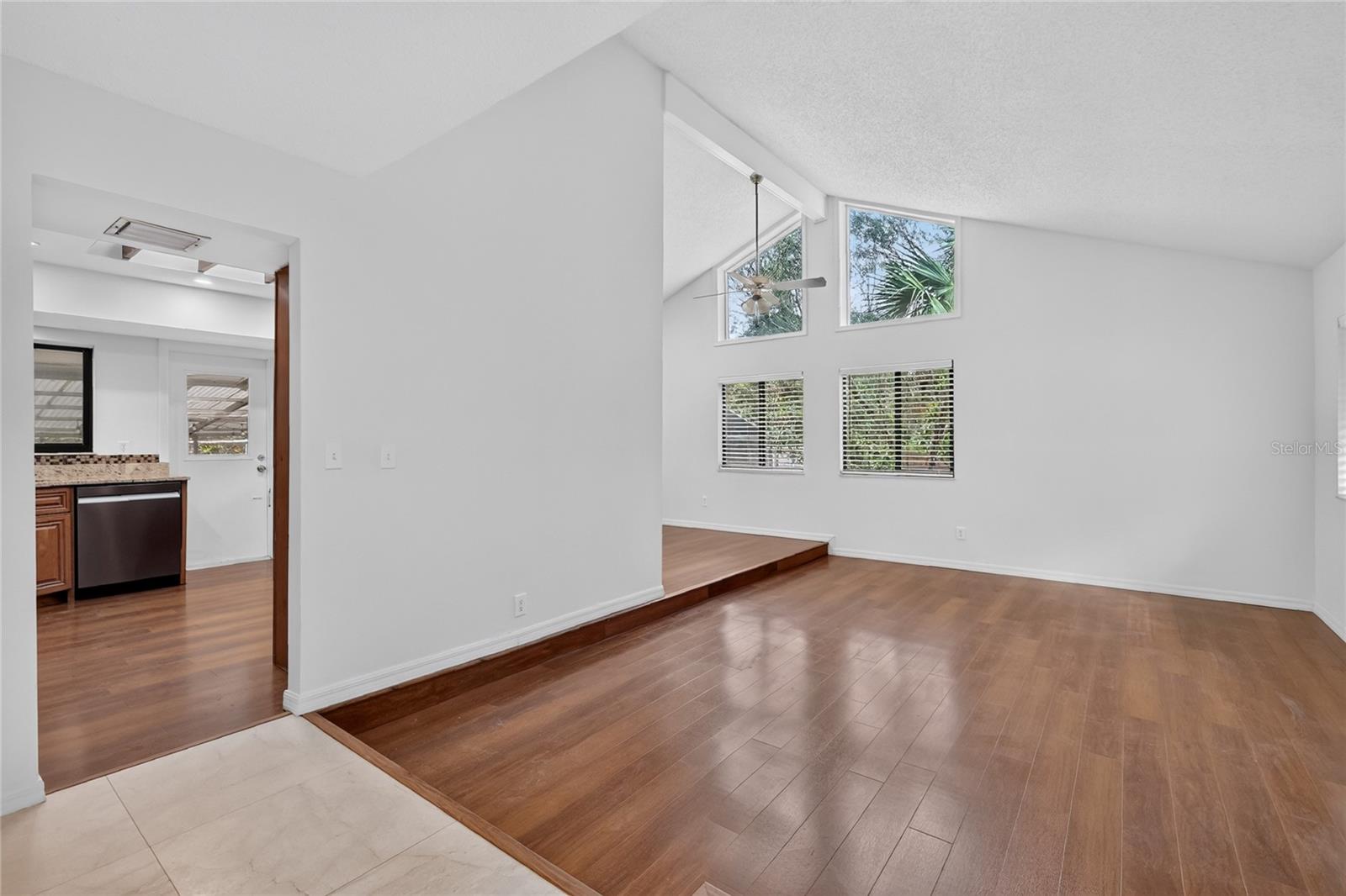 3512 MERIVALE DR