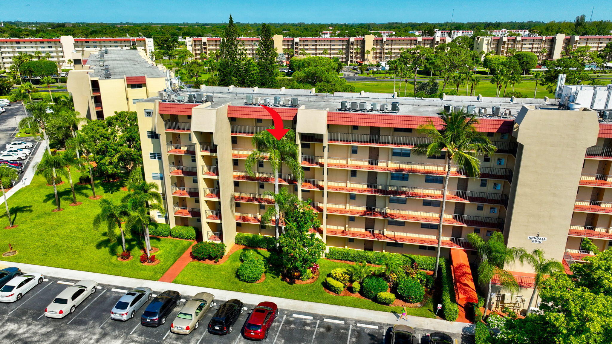 3810 Via Poinciana 502