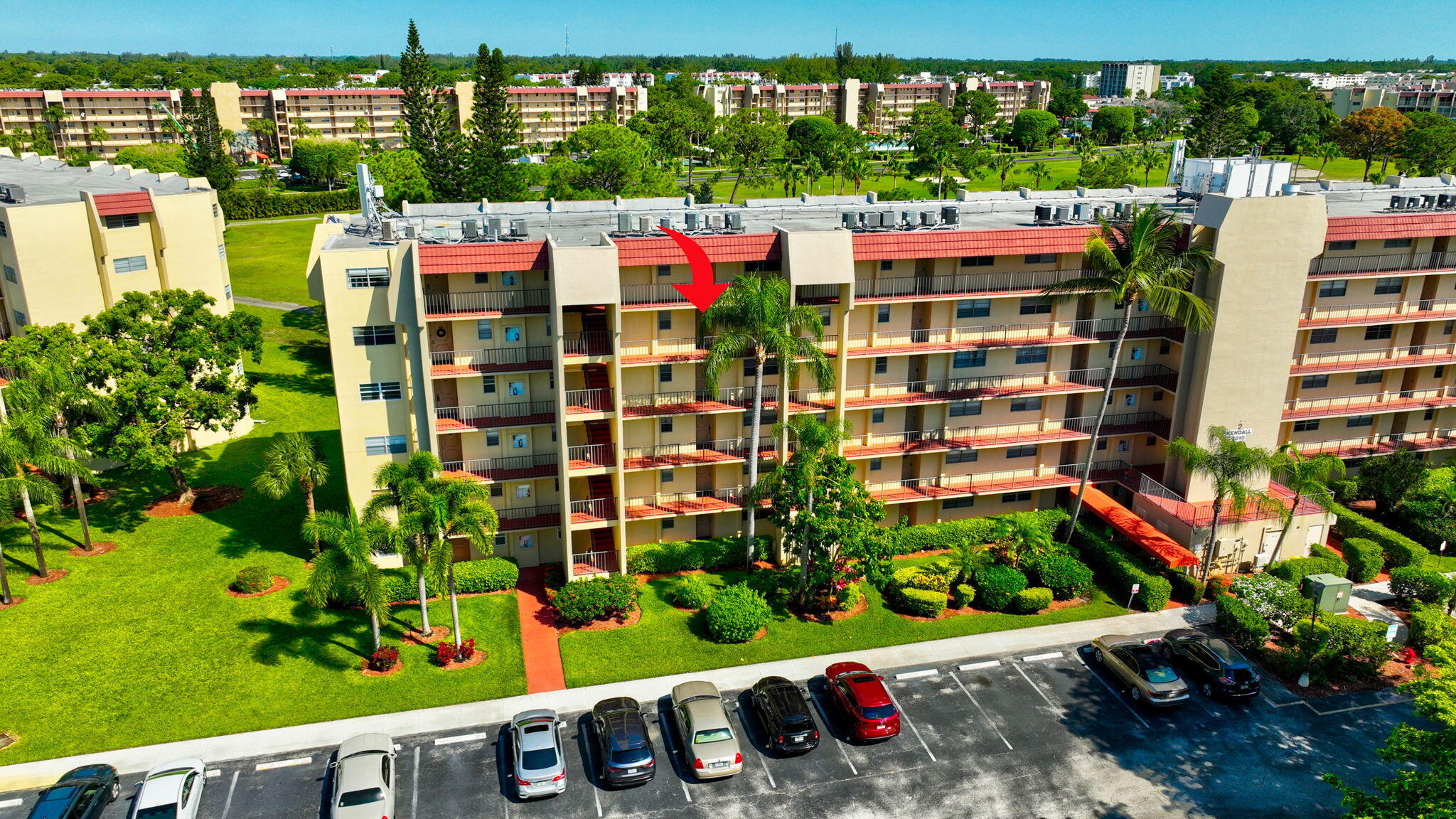 3810 Via Poinciana 502