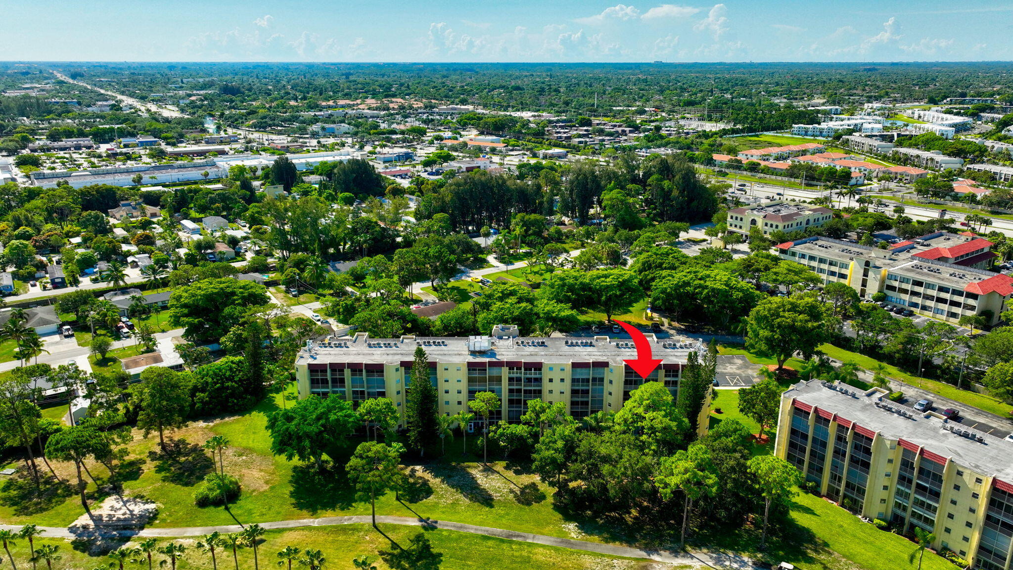 3810 Via Poinciana 502