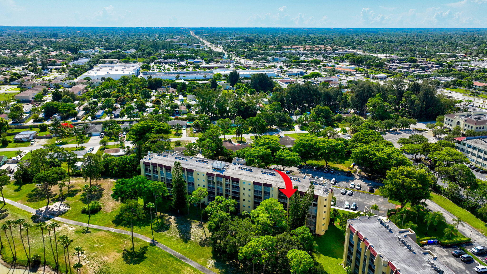 3810 Via Poinciana 502