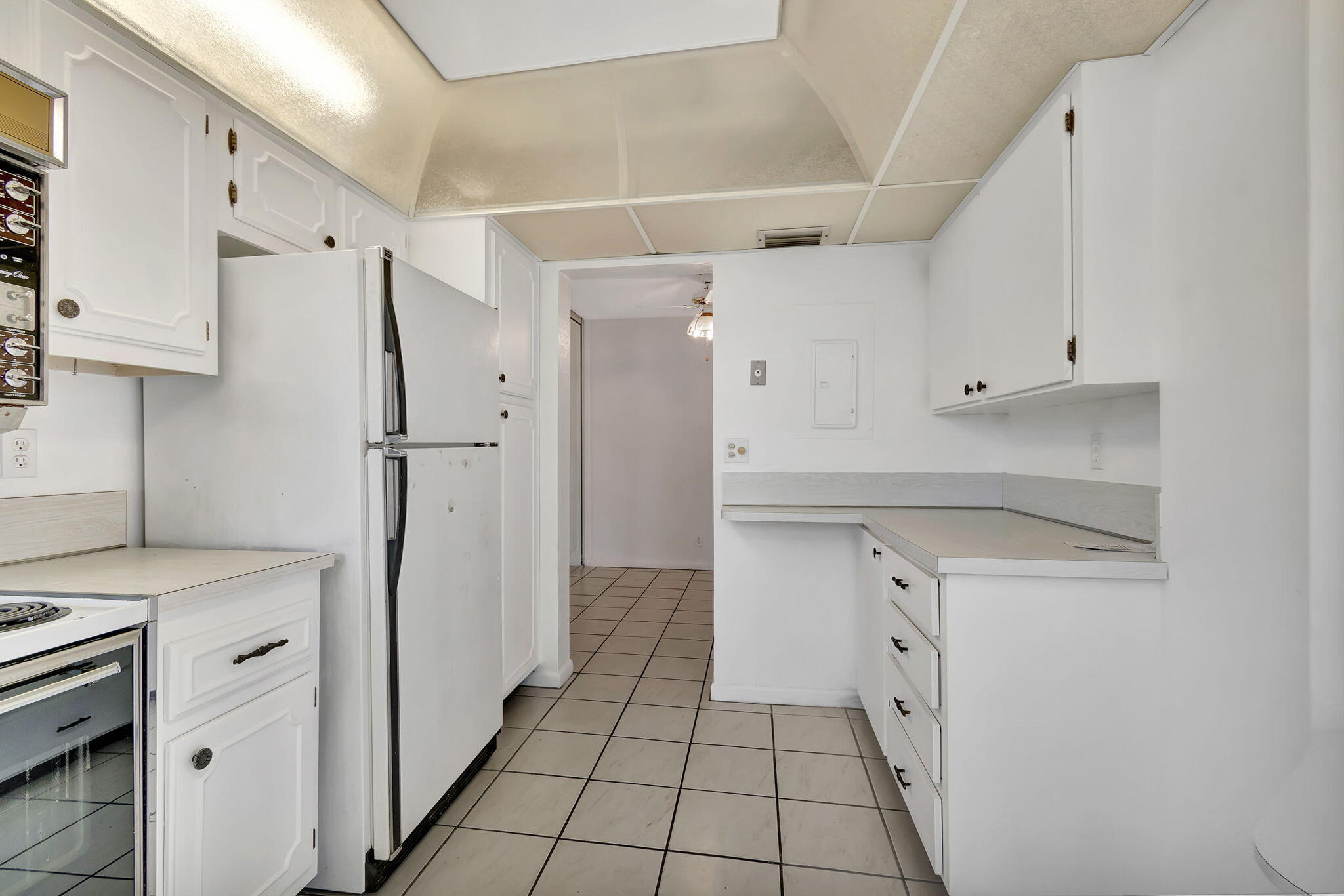 3810 Via Poinciana 502