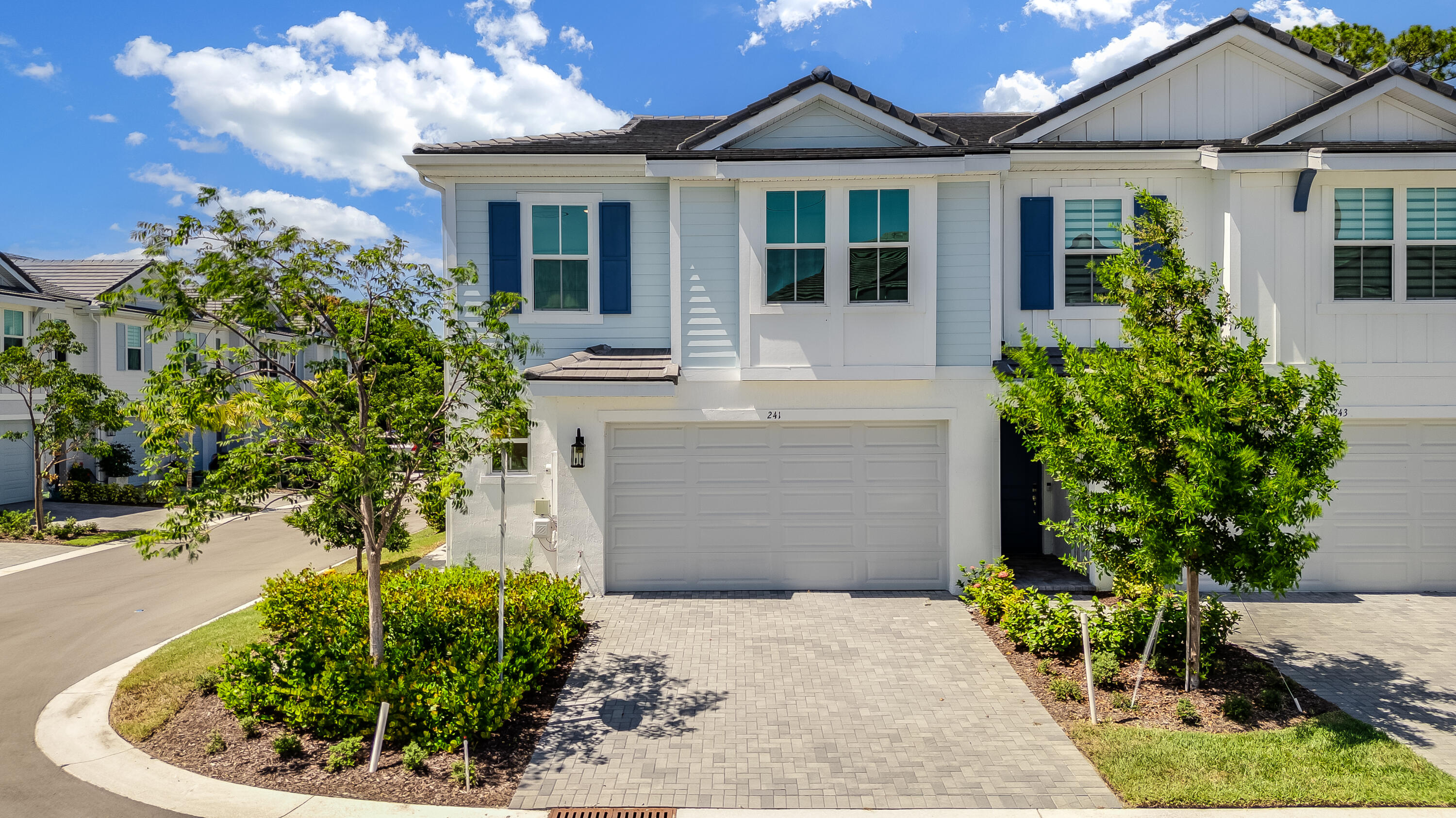 241 Preserve Trail N