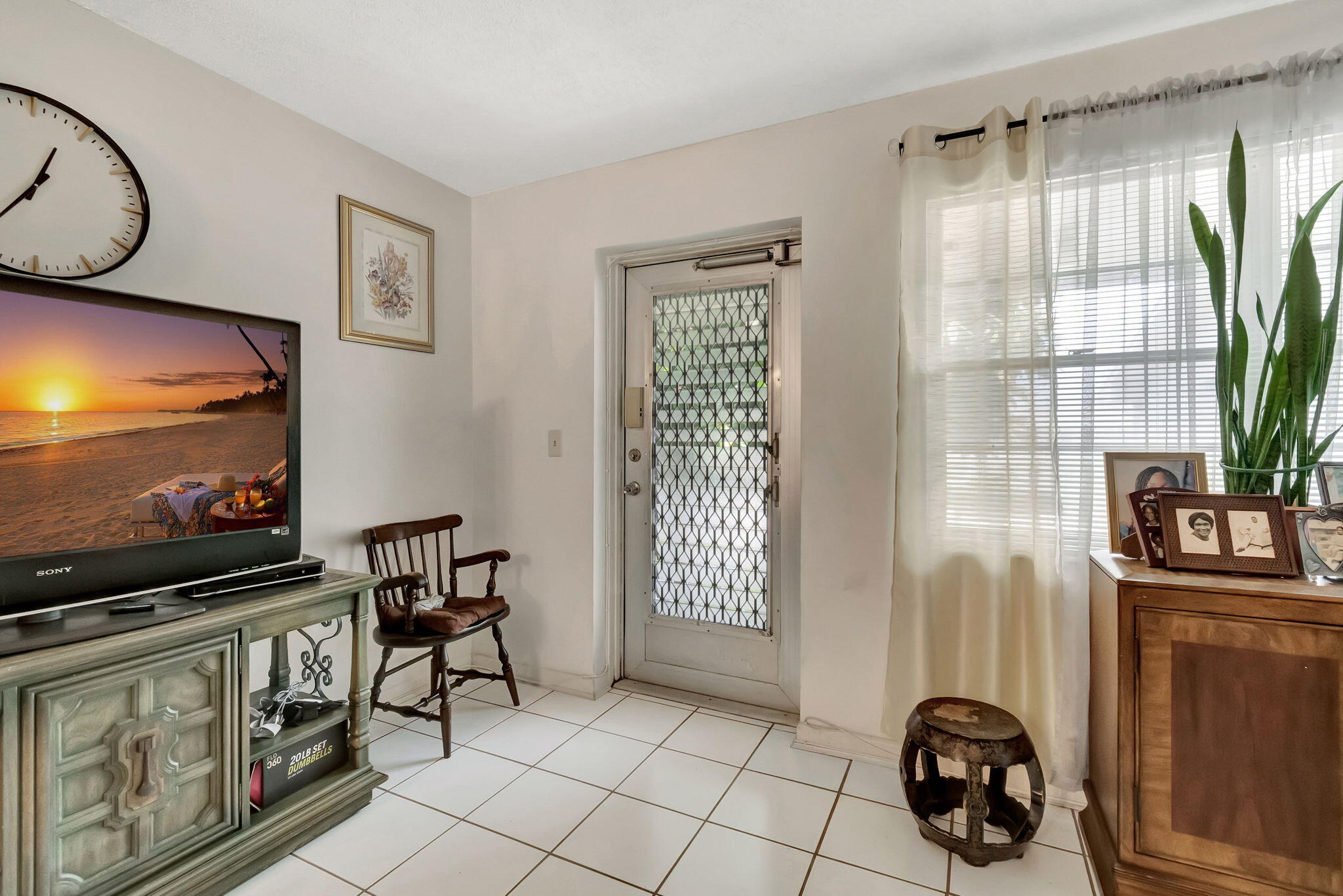 393 Northampton S