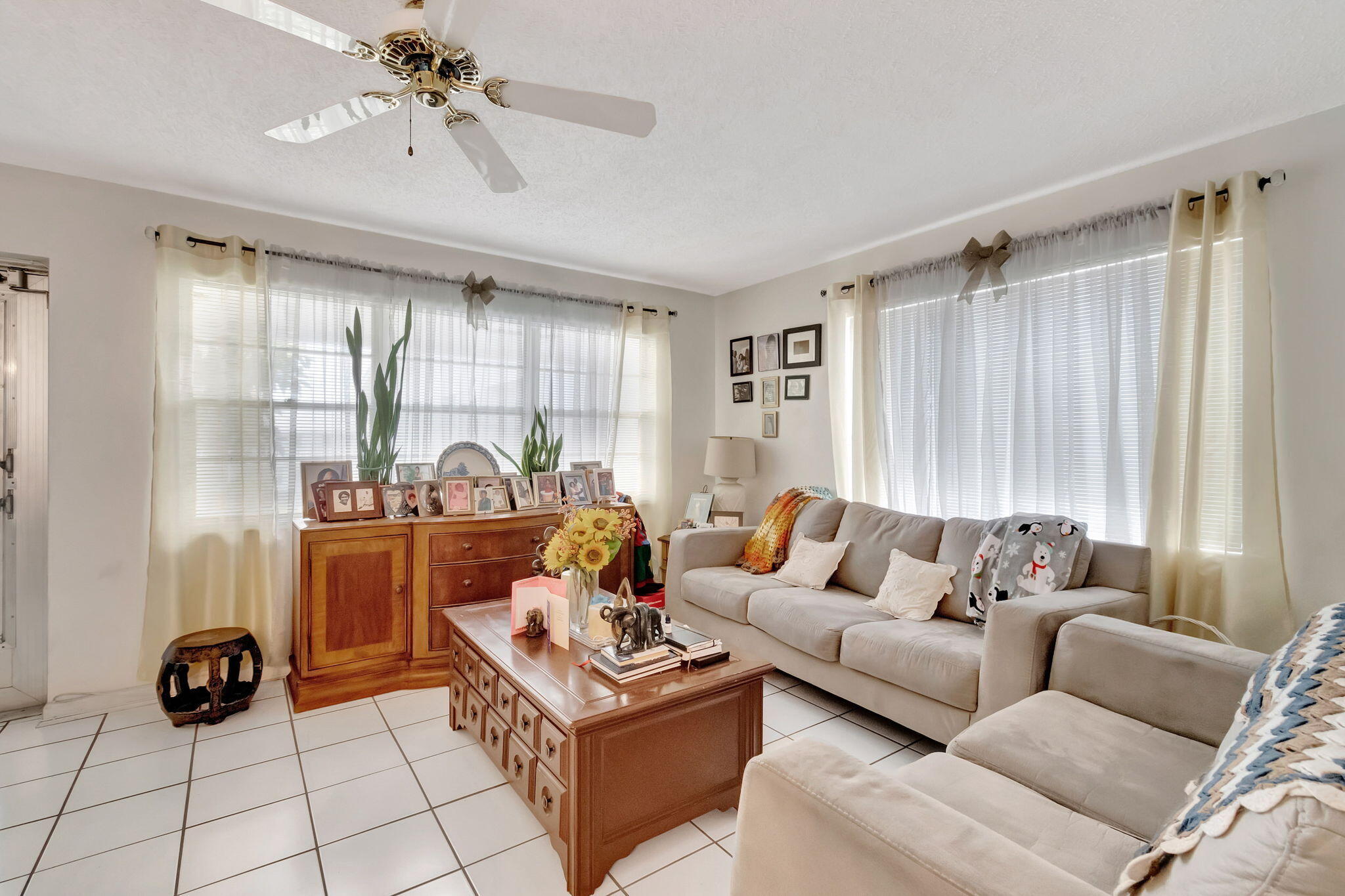 393 Northampton S