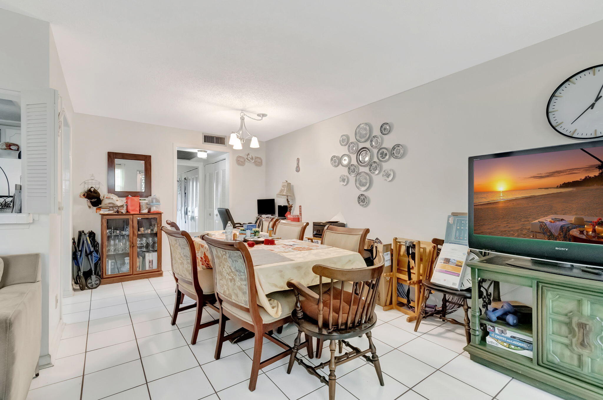 393 Northampton S